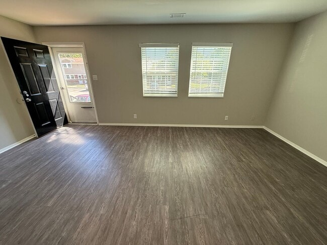 4606 Rolling Ridge Ct