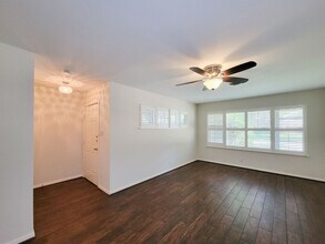 4602 Redstart St in Houston, TX - Building Photo - Building Photo