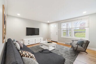 21 Promenade St in Crafton, PA - Building Photo - Building Photo