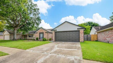 2503 Lively Ln in Sugar Land, TX - Building Photo - Building Photo