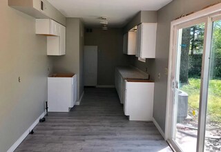 2225 S Broadview St in Wichita, KS - Building Photo - Building Photo