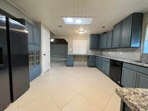 123 Pinehurst Dr in Sour Lake, TX - Building Photo - Building Photo