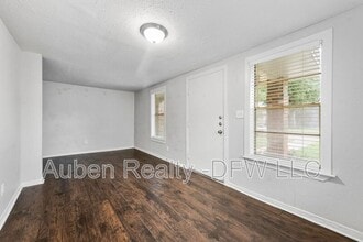 521 Ruth St in Denton, TX - Building Photo - Building Photo