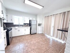 305 Harrell Dr in Lafayette, LA - Building Photo - Building Photo