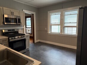 825-827 Westcott St in Syracuse, NY - Building Photo - Building Photo