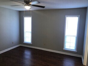 803 W Bay Cir in Tupelo, MS - Building Photo - Building Photo