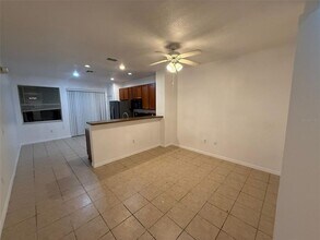 5384 Paradise Cay Cir in Kissimmee, FL - Building Photo - Building Photo