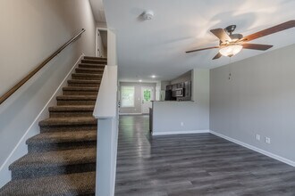 Appleton Dr - 618 in Clarksville, TN - Foto de edificio - Interior Photo