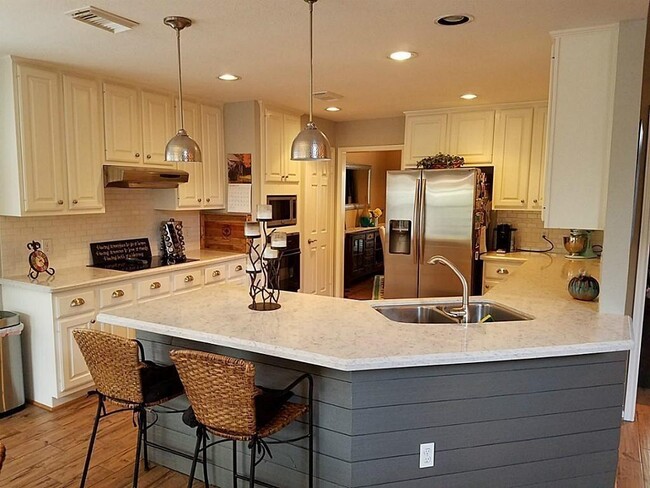 property at 6206 McDonald Ct