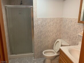 231 Ripley Pl-Unit -1 in Elizabeth, NJ - Building Photo - Building Photo