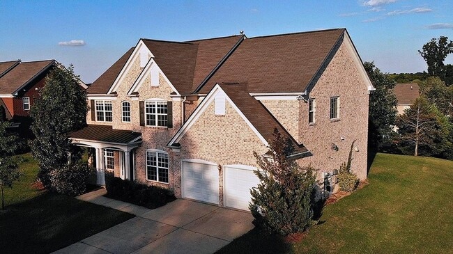 2004 Universe Ct in Nolensville, TN - Foto de edificio - Building Photo