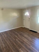 301 Pennview Dr in Verona, PA - Building Photo - Building Photo