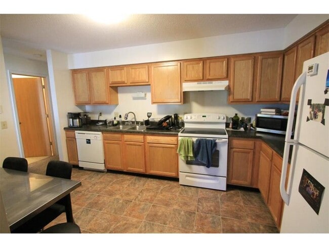 949 Wescott Trail in Eagan, MN - Building Photo - Building Photo