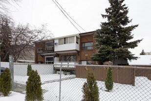 814-816 Ellesmere Rd in Toronto, ON - Building Photo