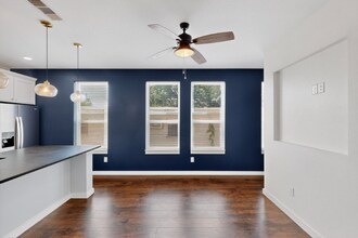 800 S Welch St in Denton, TX - Building Photo - Building Photo