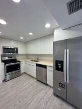 780 NE 69th St, Unit # 1904 in Miami, FL - Building Photo - Building Photo