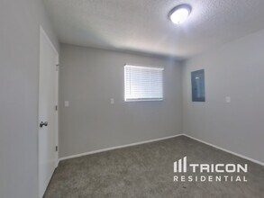 1725 Hiawatha Dr NE in Albuquerque, NM - Building Photo - Building Photo