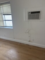 323 S 21st Ave in Hollywood, FL - Building Photo