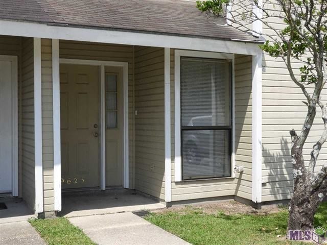 property at 9623 Siegen Ln