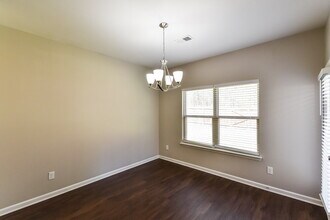 104 Belmont Park Dr in Newnan, GA - Building Photo - Building Photo