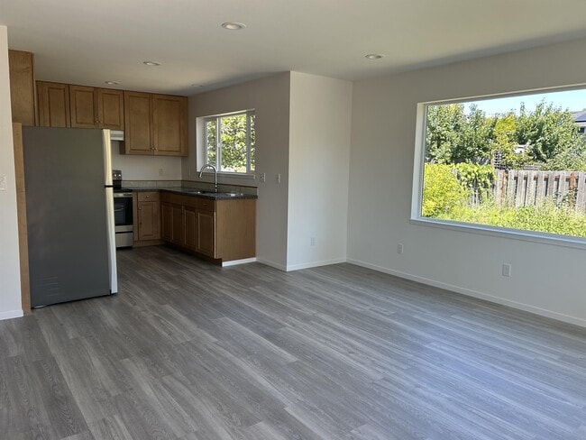 1316 Laurel St in Santa Cruz, CA - Building Photo - Building Photo