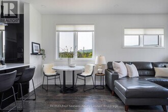 12 Beausoleil Ln in Blue Mountains, ON - Building Photo - Building Photo