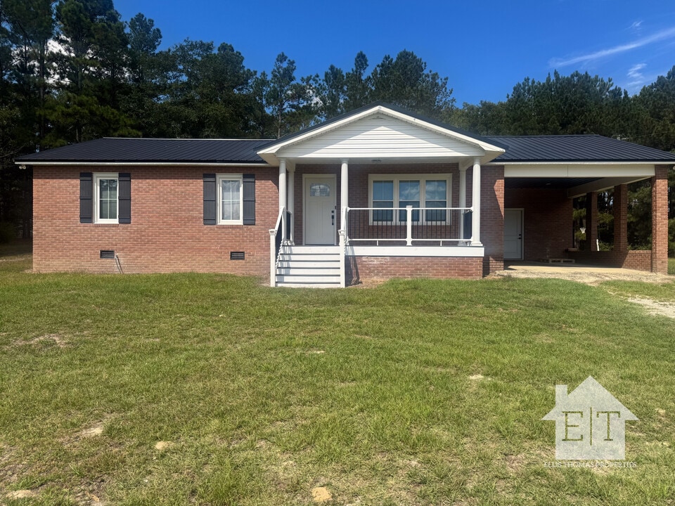 478 Munns Mill Rd in Jefferson, SC - Building Photo