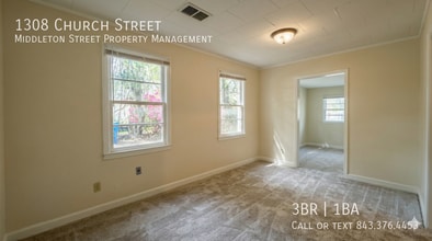 1308 Church St in Beaufort, SC - Foto de edificio - Building Photo