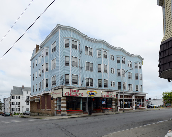 1566-1570 Acushnet Ave in New Bedford, MA - Building Photo - Building Photo