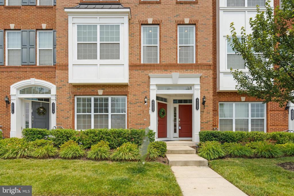 23580 Buckland Farm Terrace in Ashburn, VA - Building Photo