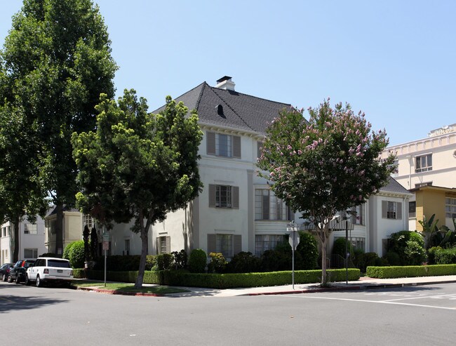 154-156 Spalding Dr in Beverly Hills, CA - Building Photo - Building Photo