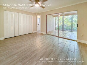4958 Village Garden Dr in Sarasota, FL - Building Photo - Building Photo