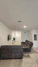 364 NW 8th Ct in Pompano Beach, FL - Building Photo - Building Photo