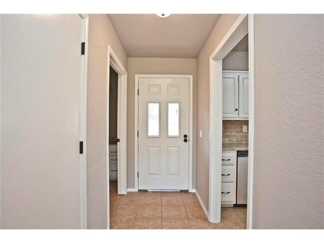14 Shakespeare Dr in Bella Vista, AR - Building Photo - Building Photo