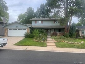 7645 E Napa Pl in Denver, CO - Building Photo
