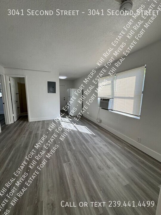 3041 2nd St in Ft. Myers, FL - Building Photo
