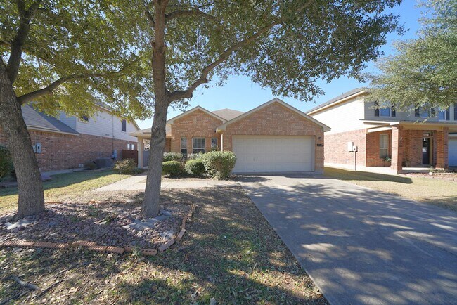 172 Bison Ln in Cibolo, TX - Building Photo - Building Photo