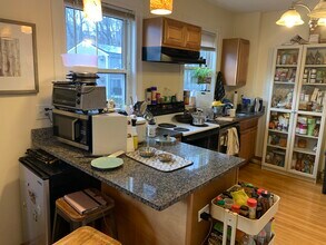 331 Faneuil St, Unit 3 in Boston, MA - Building Photo - Building Photo