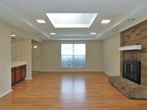 2726 Mill Trce in Carrollton, TX - Building Photo - Building Photo