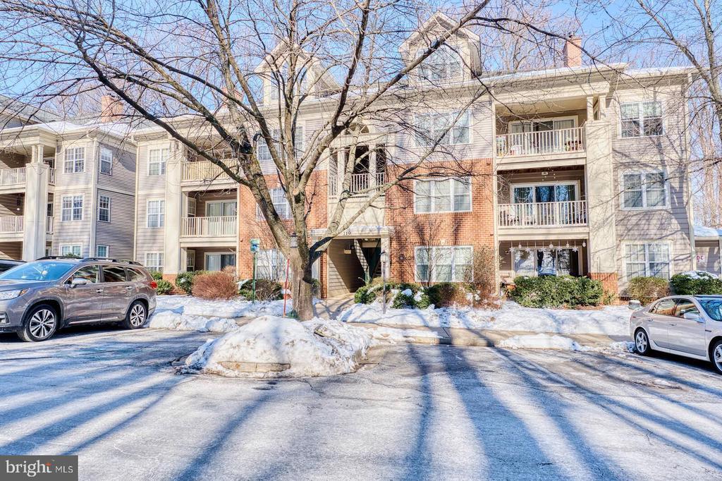 119 Timberbrook Ln-Unit -202 in Gaithersburg, MD - Building Photo