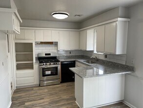 1137 Straka Terrace in Oklahoma City, OK - Building Photo - Building Photo