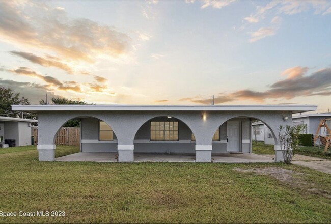 property at 3104 Swift St