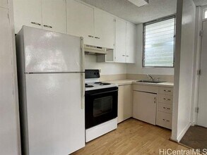 1525 Pensacola St in Honolulu, HI - Building Photo - Building Photo