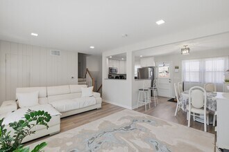 1506 W Palm Dr in Mount Prospect, IL - Building Photo - Building Photo