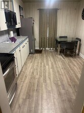 153 Barnesdale Ave N in Hamilton, ON - Building Photo - Building Photo