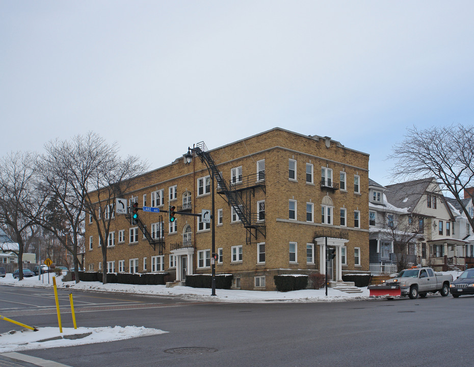 865 Lake Ave in Rochester, NY - Building Photo