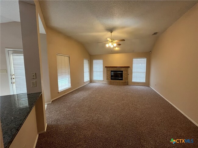 property at 2523 Creek Dr