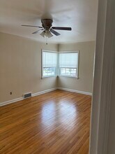 13813 Wainstead Ave in Cleveland, OH - Building Photo - Building Photo