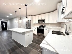 2000 St John St in Charlotte, NC - Building Photo - Building Photo