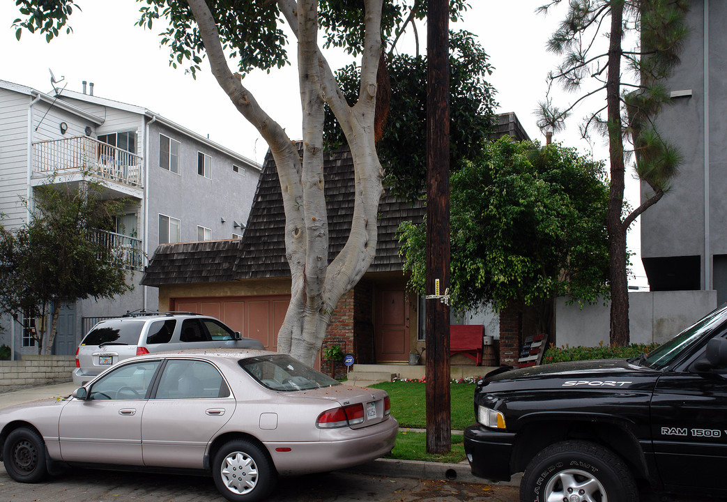 134 Concord St in El Segundo, CA - Building Photo